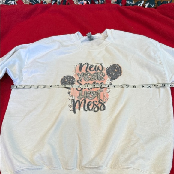 Gildan White New Year Graphic Sweatshirt - Picture 2 of 10